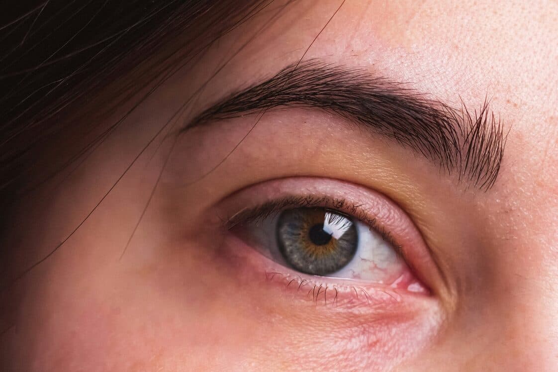 Eyebrow Shaping before